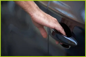 Expert Locksmith Services Hunt Valley, MD 410-397-0055 - 8-opening-car-locks